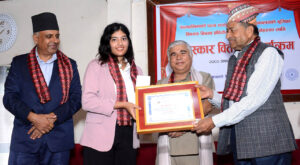 डिल्लीरमण–कल्याणी रेग्मी स्मारक पुस्तकालयद्वारा पुरस्कार वितरण