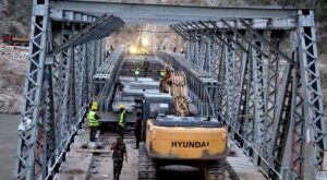 सिन्धुली-रामेछाप जोड्ने बेलिब्रिज तयार : यात्रुवाहक सवारीसाधन गुड्न थाले