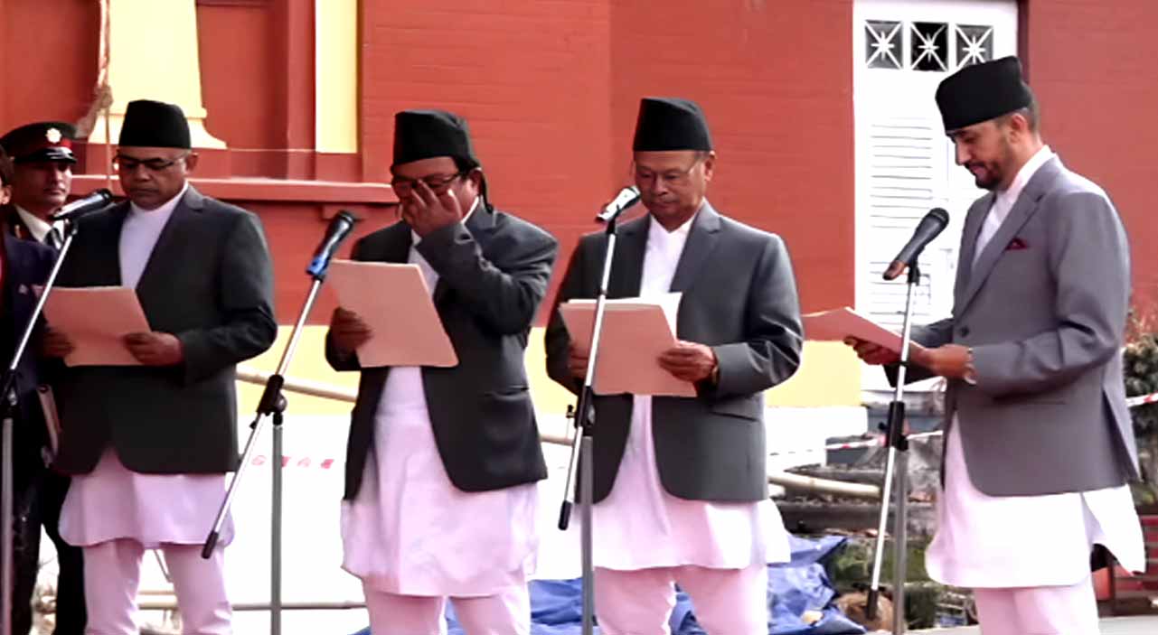 नवनियुक्त मन्त्रीहरूद्वारा शपथग्रहण