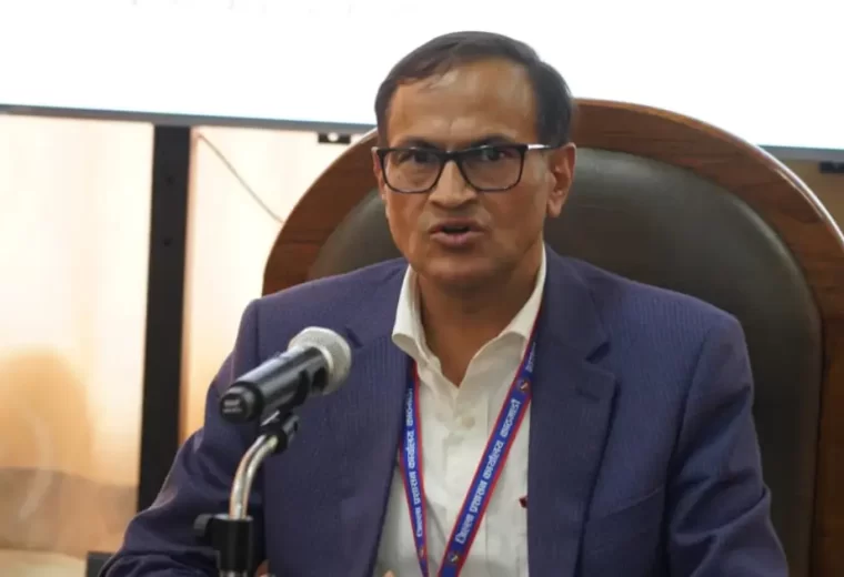 काठमाडौं प्रशासनमा ‘पब्लिक एनाउन्समेन्ट सिस्टम’ सुरु : झ्यालको भीड हट्यो, सेवाग्राहीलाई लाउन्जको सुविधा