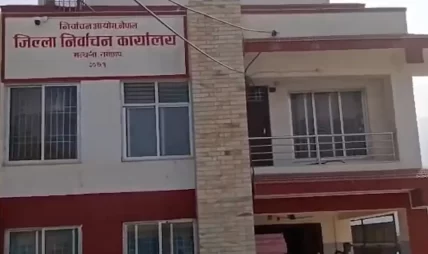 रामेछापमा मतदान टोली दुर्घटनामा परेपछि वैकल्पिक कर्मचारी खटाइयो