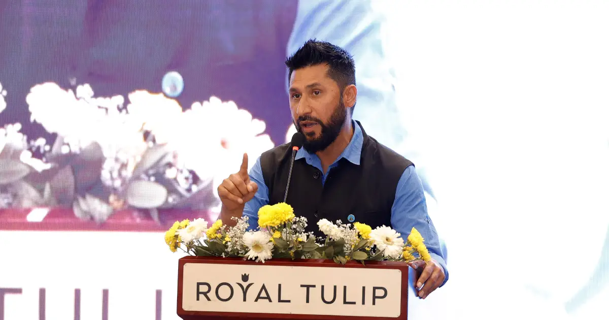 सरकार गठनबारे छलफल जारी छ, प्रभावकारी टोली बनाउँछौँ :  सभापति लामिछाने