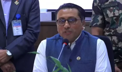 युवाको भविष्य बन्धक राख्ने शक्तिलाई चिर्न सरकार लागिपरेको छ : अर्थमन्त्री