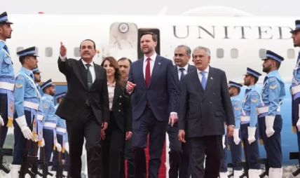 इस्लामावाद वार्तामा जुटेन सहमति, आणविक प्रतिबद्धता खोज्दै अमेरिका, सम्पत्ति फुकुवा माग्दै इरान