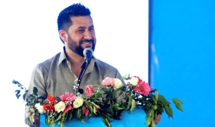 निर्धक्क हुनुहोला, देश रास्वपाको हातमा छ, सुरक्षित छ : रवि लामिछाने