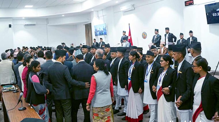 विपक्षीको नाराबाजीका कारण संसद् बैठक २५ गतेसम्मका लागि स्थगित