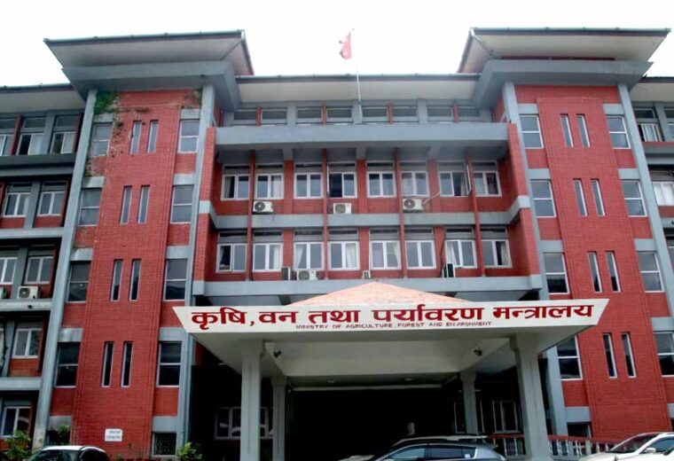 साउनभित्र २ लाख १० हजार मेट्रिक टन रासायनिक मल आयात हुँदै