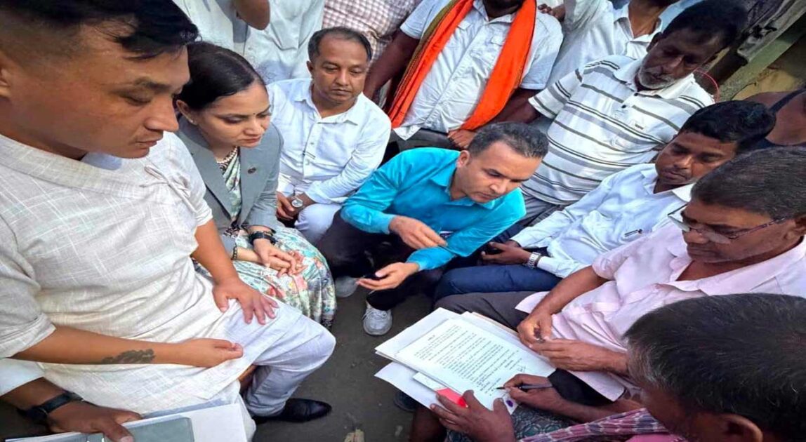 देवानगञ्ज घटनापछि सरकार–पीडित परिवारबीच ६ बुँदे सम्झौता देवानगञ्ज घटनापछि सरकार–पीडित परिवारबीच ६ बुँदे सम्झौता