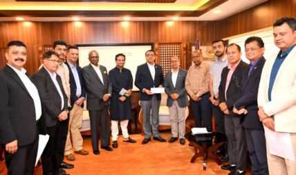 २७ संस्था एवं व्यक्तिले अर्थमन्त्रीमार्फत राहत कोषमा एकैदिन गरे ३८ करोड ५५ लाख सहयोग