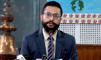 बाढी प्रभावित विद्यार्थीलाई निःशुल्क अध्ययनको व्यवस्था गर्ने शिक्षामन्त्रीको घोषणा