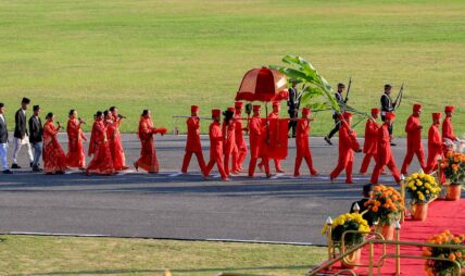 आज बडादशैंकाे सातौं दिन, घर–घरमा विधिपूर्वक फूलपाती भित्र्याइँदै